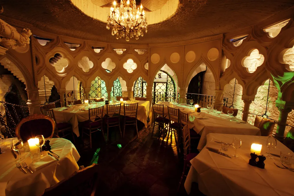 Beach Blanket Babylon — commercial and interiors photograph in London, UK, frame 6 of 44.